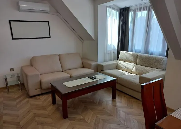 Toni / 2bedrooms *