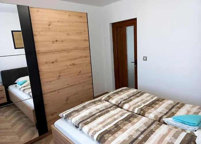 Toni / 2bedrooms Lejlighed *